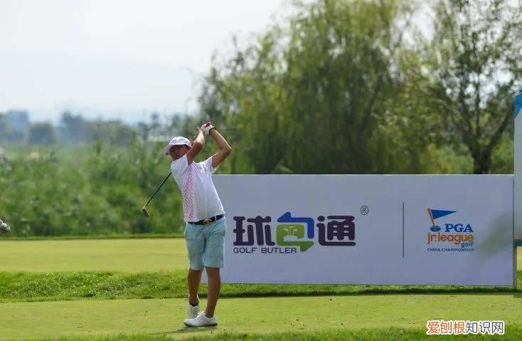 高尔夫，等待小球推动大球需要多长时间