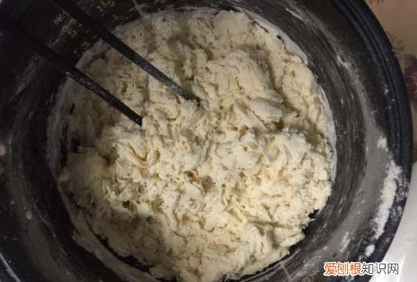 面粉揉到什么程度算好，面粉要揉到什么程度才算好