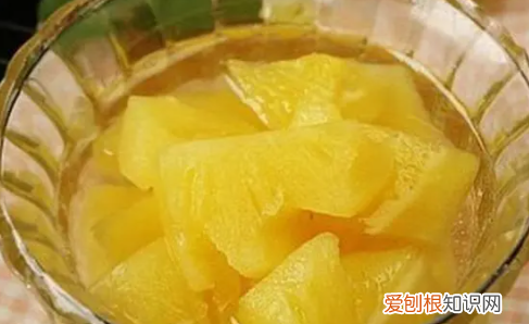 一个菠萝放多少盐泡多久，菠萝放盐水泡多久放多少盐