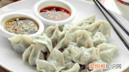 伏日进汤饼是什么，头伏饺子二伏面三伏烙饼摊鸡蛋