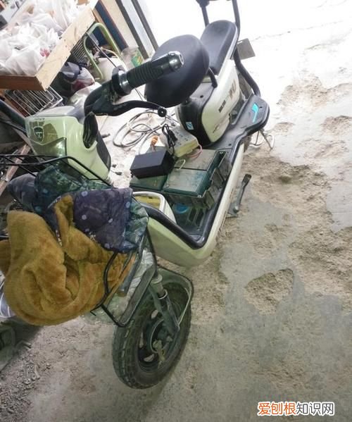 电动车哪两根线接了就能骑，电动车两根线接在一起就转