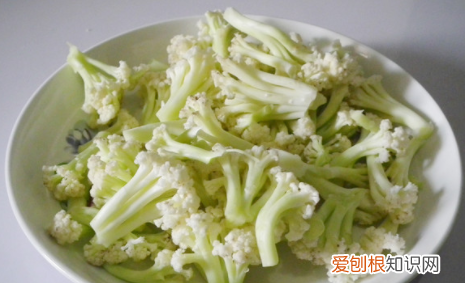 干炒花菜做法，炒花菜时用焯水吗