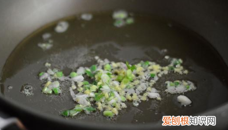 干炒花菜做法，炒花菜时用焯水吗