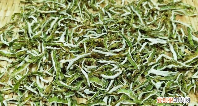 干苦瓜秋冬季节可以泡水喝吗,苦瓜干和什么泡水喝效果比较好