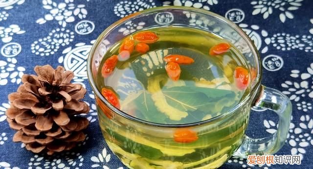 干苦瓜秋冬季节可以泡水喝吗,苦瓜干和什么泡水喝效果比较好