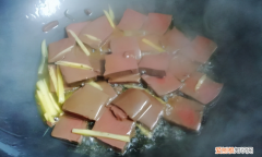 素有液态肉之称的是，袋装液态鸭血家常做法