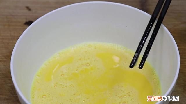 炒鸡蛋怎样炒才能让它量多且好吃