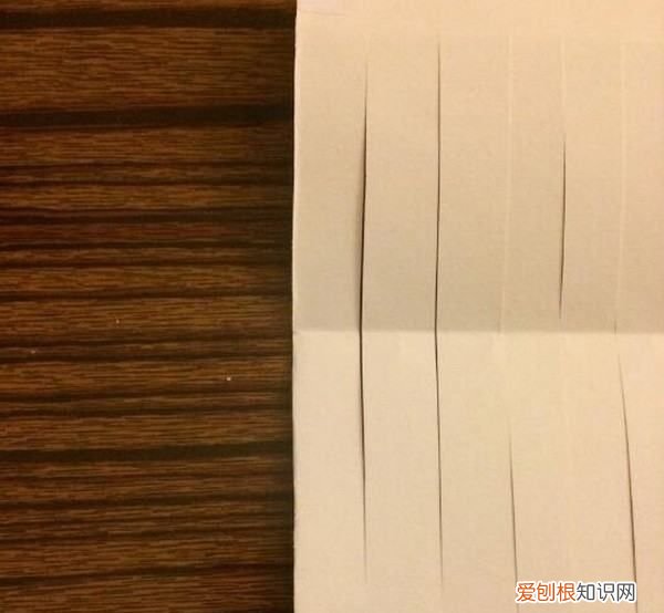 怎么用瓶盖做灯笼,做灯笼制作过程怎么写