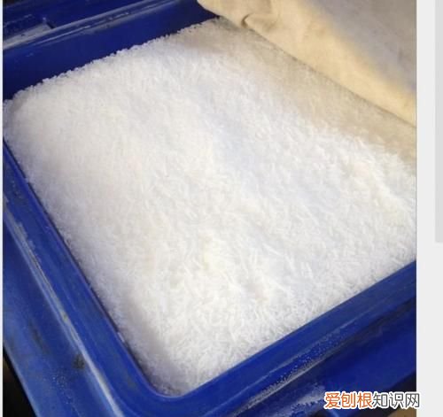 干冰能放冰箱冷冻室吗,干冰化了再放冰箱冷冻这样能返复用