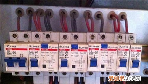 电表跳闸怎么恢复，家里电表跳闸怎么恢复图解