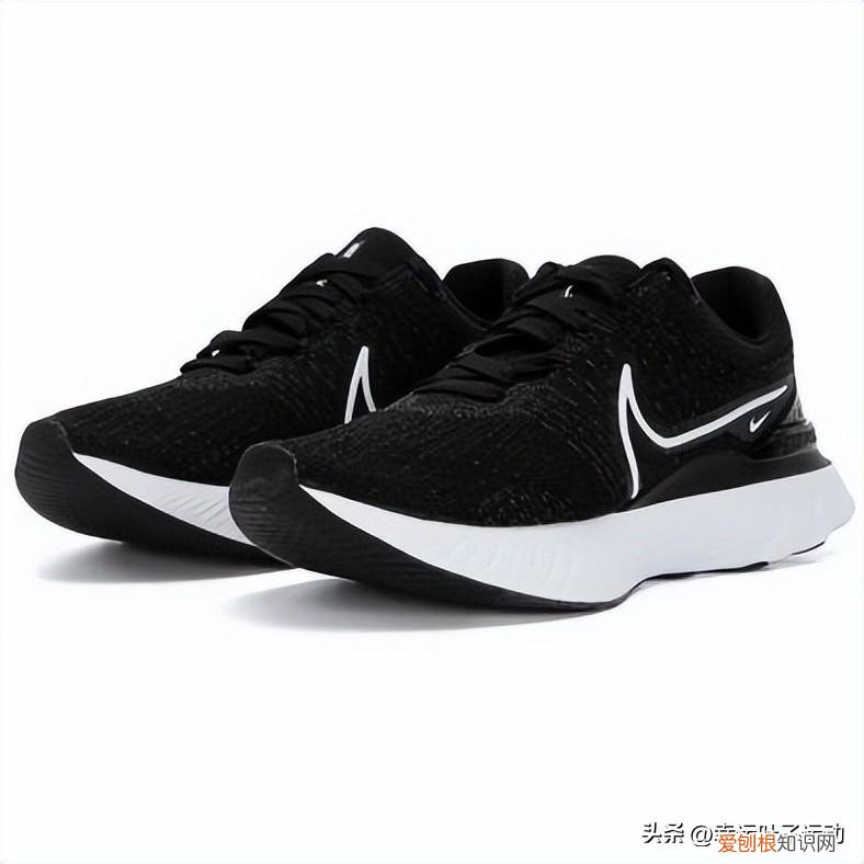 耐克慢跑鞋 ？
