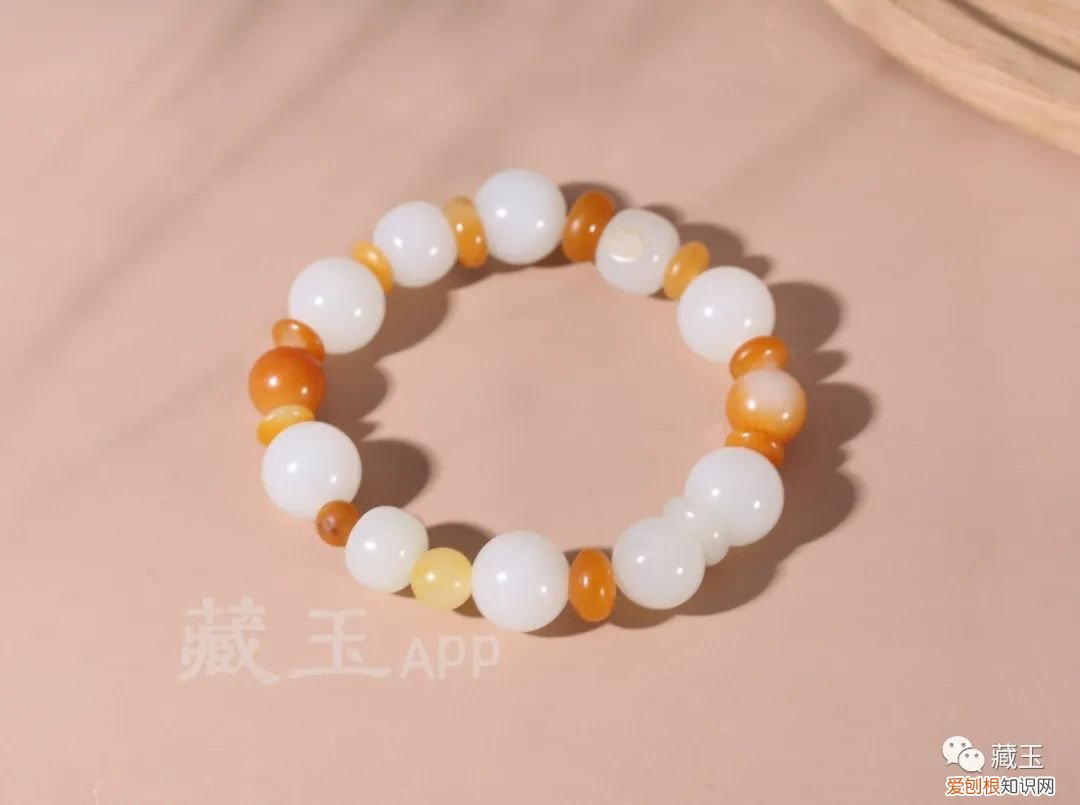 玉手链戴左手还是右手