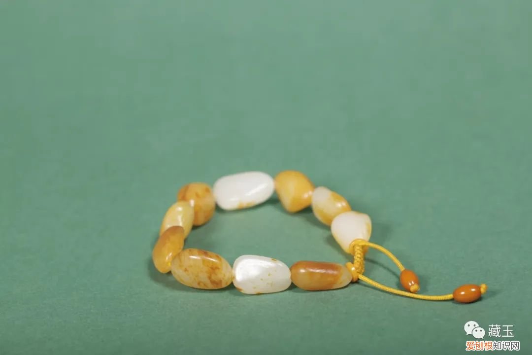 玉手链戴左手还是右手