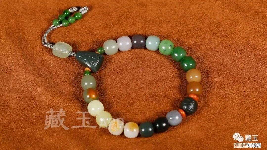 玉手链戴左手还是右手