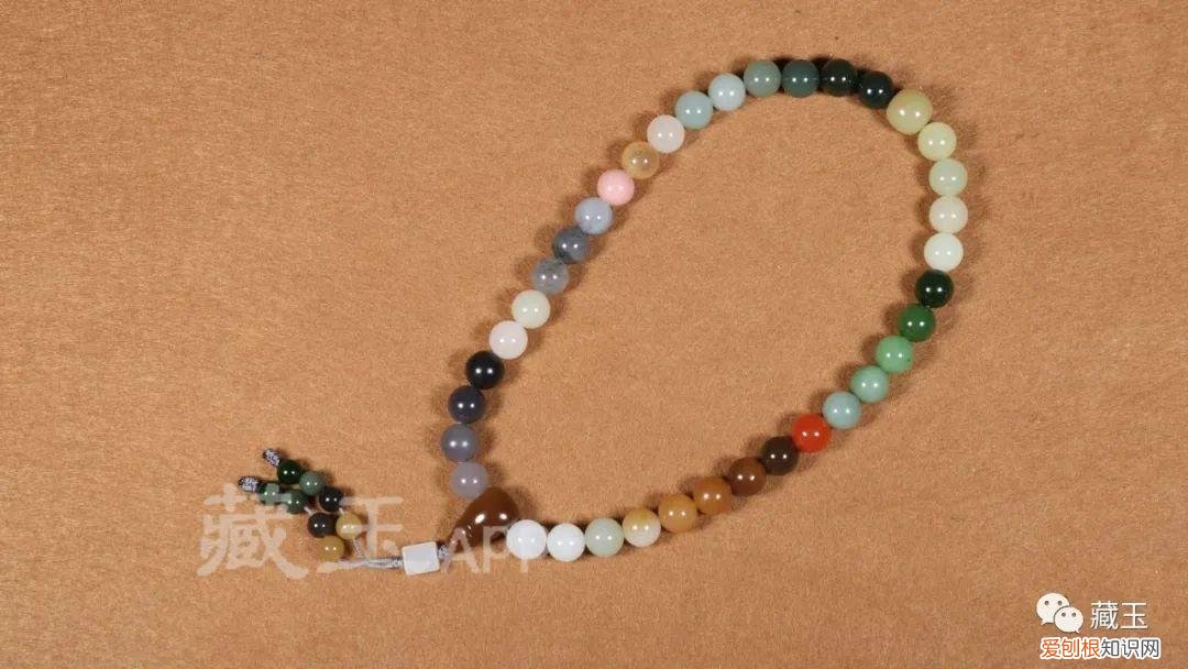 玉手链戴左手还是右手