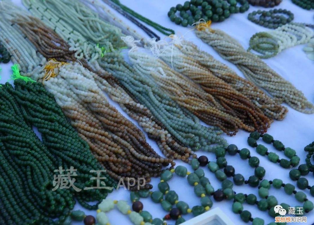 玉手链戴左手还是右手