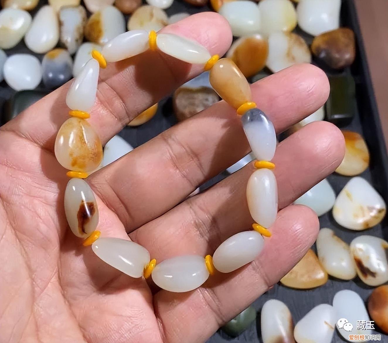 玉手链戴左手还是右手