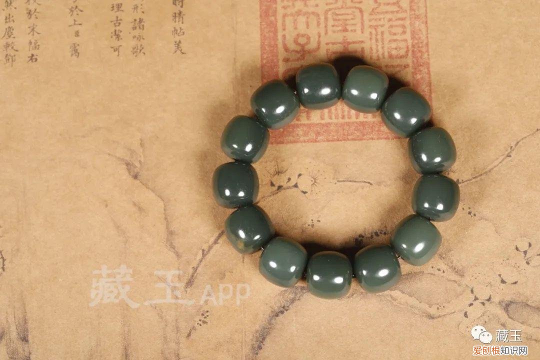 玉手链戴左手还是右手