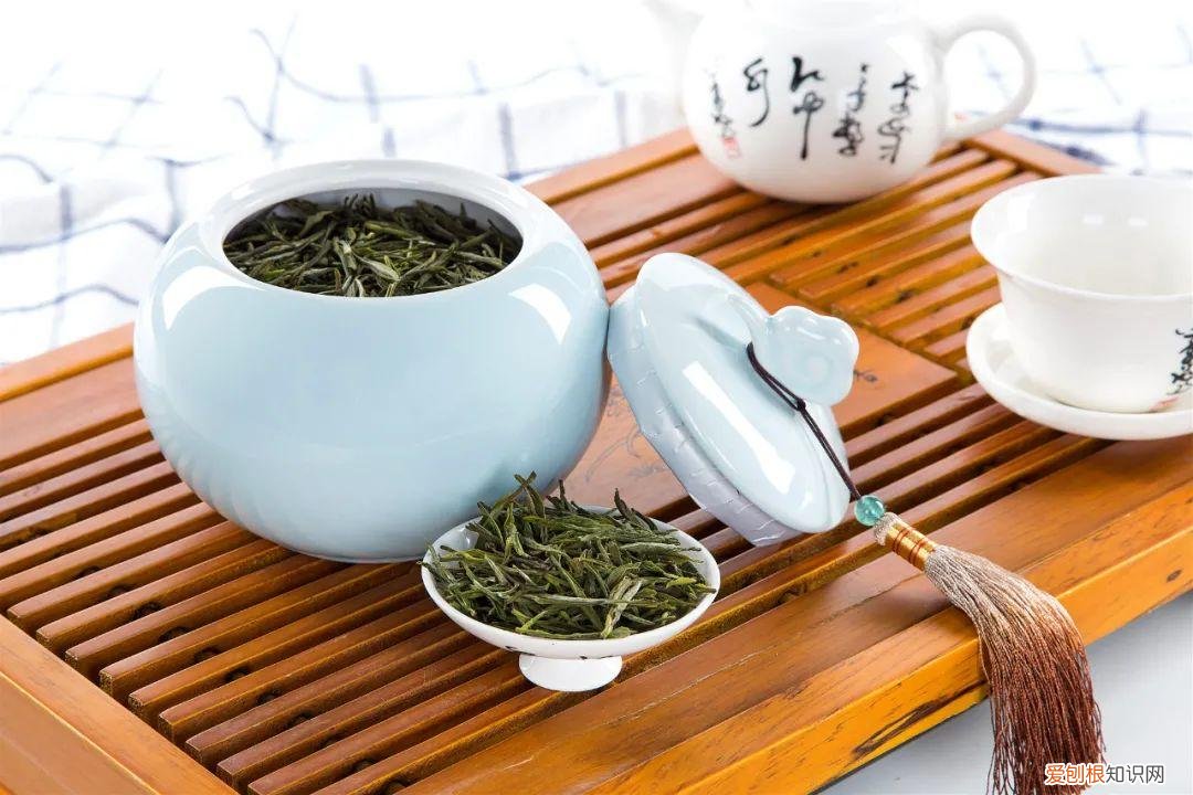 紫砂罐、陶瓷罐、铁罐、锡罐，哪个最适合当茶叶罐？