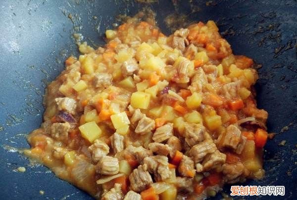 炖牛排的做法，西红柿炖牛肉怎么做