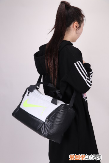 Nike春夏新款单肩包、训练包，改变了什么让它们深受喜爱？