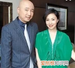 明星拍戏的时候会假戏真做,我相信明天总会有阳光是什么歌