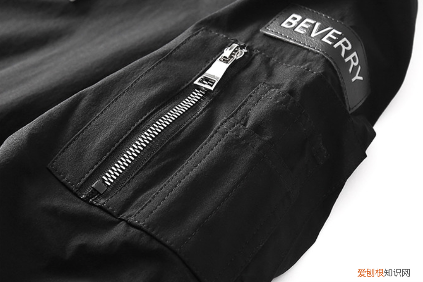 明星总统都爱穿的破烂棉袄，原型竟是美国军服