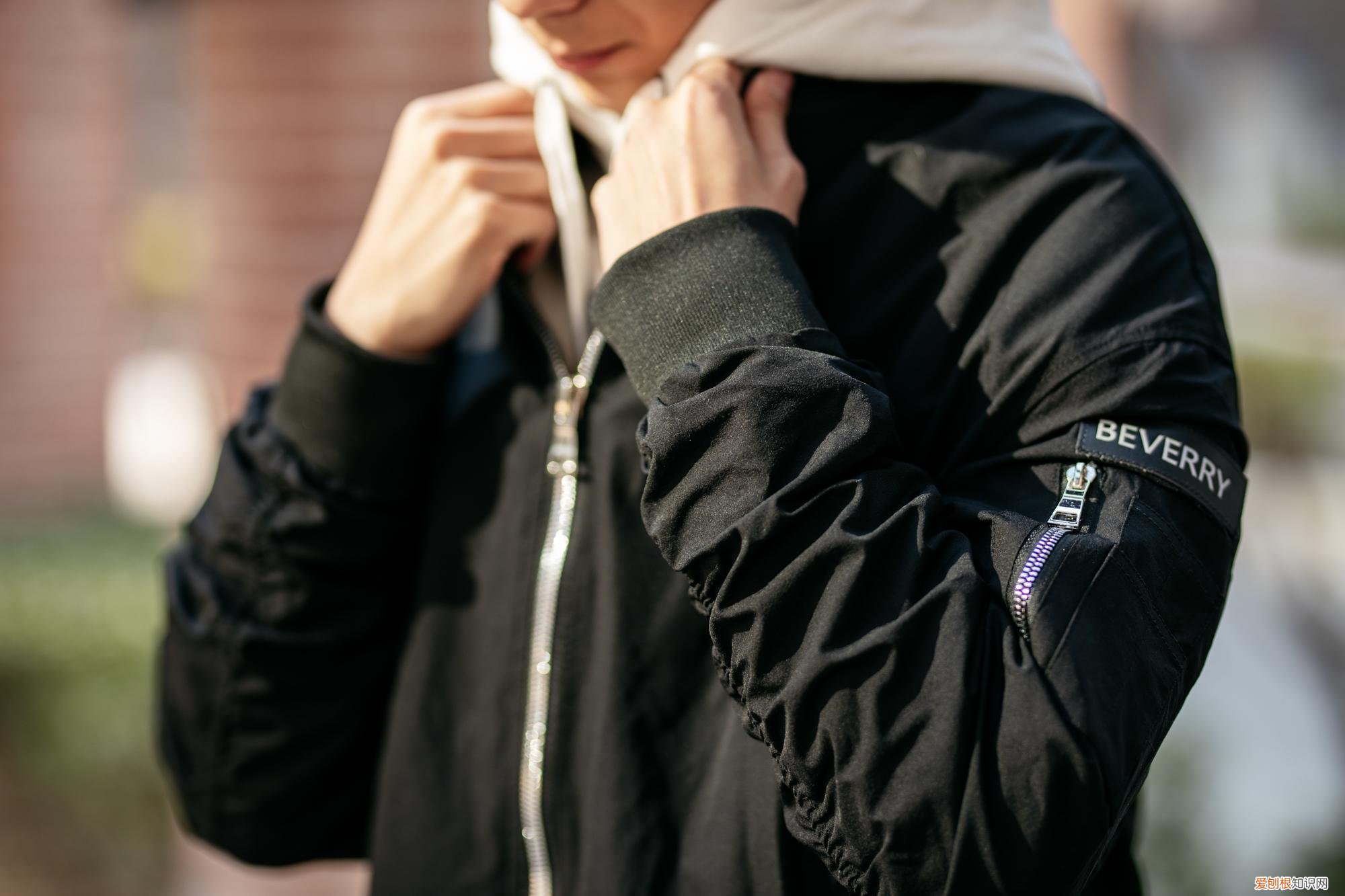 明星总统都爱穿的破烂棉袄，原型竟是美国军服