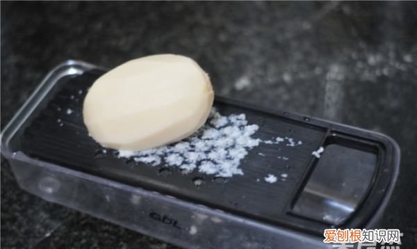 猪肉莲藕丸子的做法窍门，莲藕肉丸子的做法详细教程