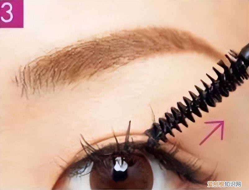 睫毛膏怎么用不会晕染?