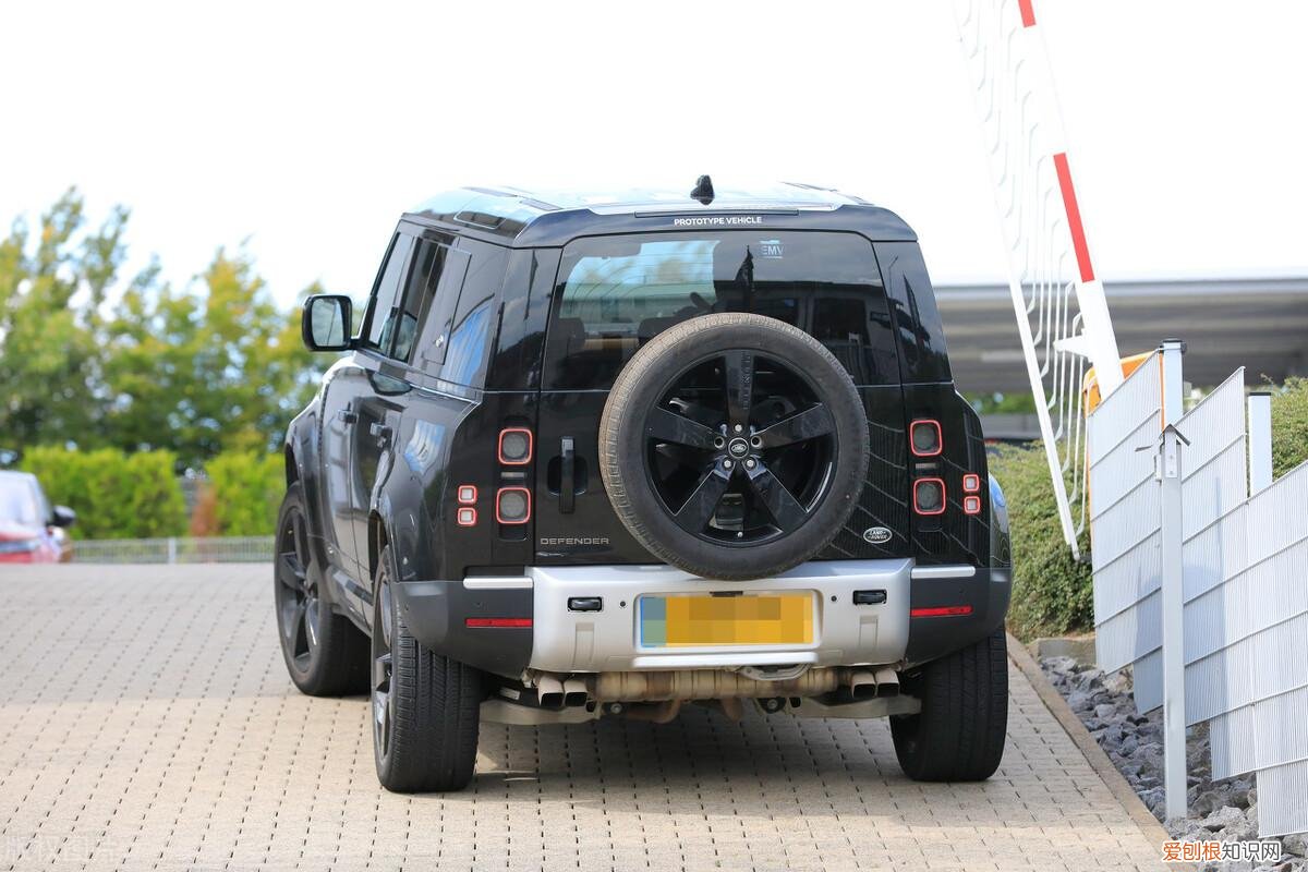 入手路虎卫士DC100