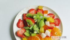 一斤水放多少凝胶片，一斤保水剂可以吸多少斤水啊