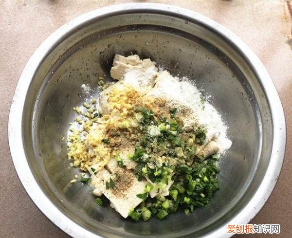 炸豆腐丸子怎么做，豆腐丸子怎么做好吃