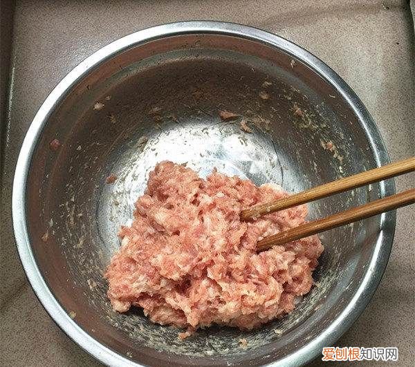 炸豆腐丸子怎么做，豆腐丸子怎么做好吃