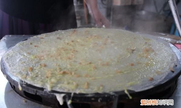 山东卷饼的做法,煎饼卷大葱的做法,样子,味道