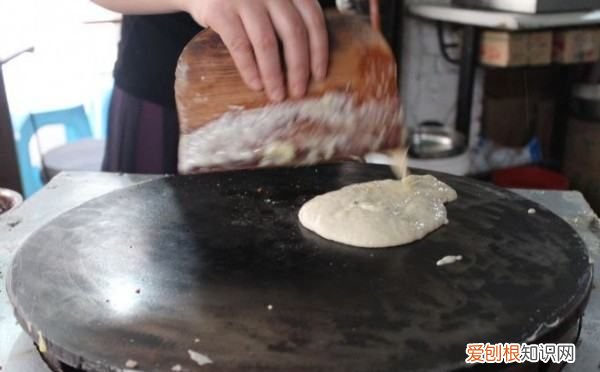山东卷饼的做法,煎饼卷大葱的做法,样子,味道