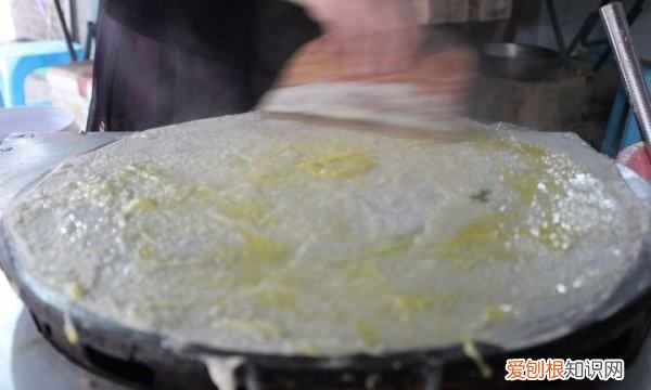 山东卷饼的做法,煎饼卷大葱的做法,样子,味道