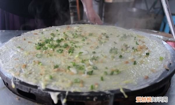 山东卷饼的做法,煎饼卷大葱的做法,样子,味道