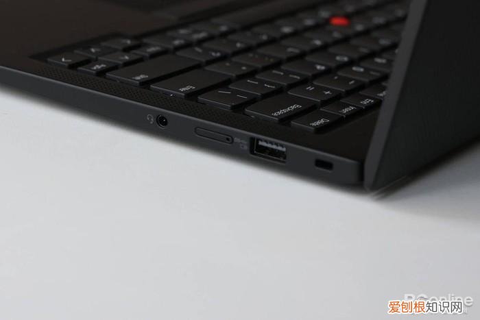 第十代ThinkPad X1 Carbon 2022评测