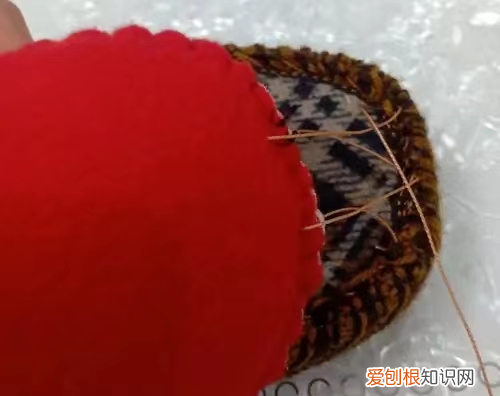 怎么做棉鞋视频教程,手工棉鞋鞋帮鞋垫缝合方法