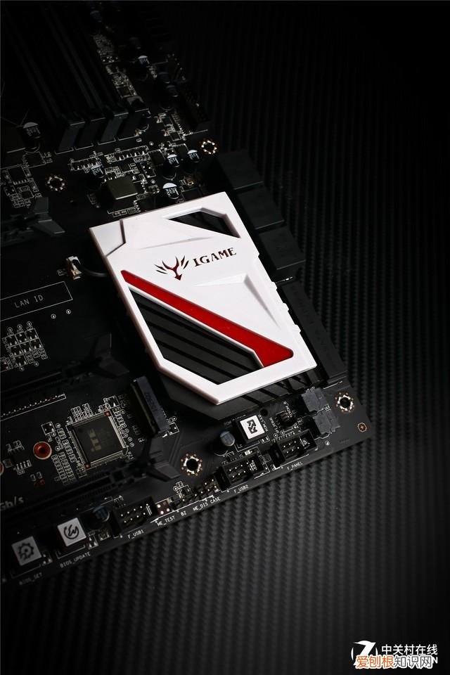 七彩虹iGame烈焰战神X评测