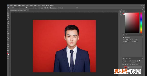 证件照背景怎么换一键重装系统