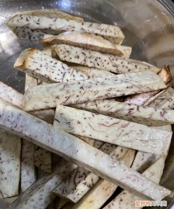 炸芋头的做法，怎样炸芋头即脆又酥