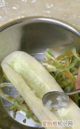 黄瓜瓤挖出能做什么，瓤黄瓜的做法是什么