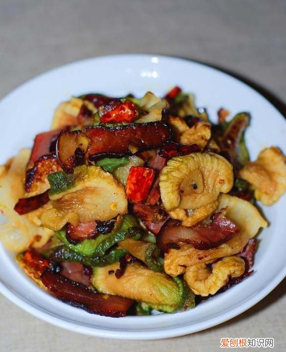 小炒湖南腊肉的做法，小炒腊肉的做法 最正宗的做法大全