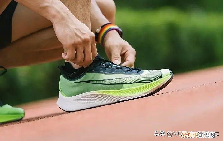NIKE耐克运动鞋怎么选？