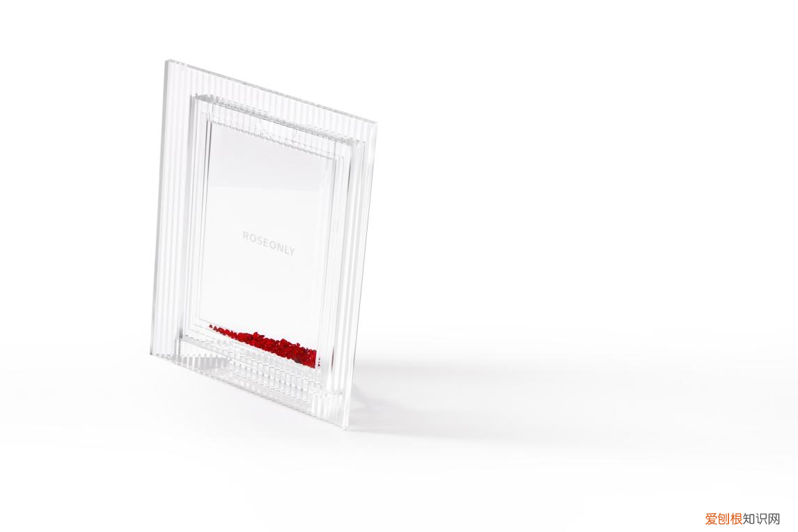 ROSEONLY全新耀目之礼