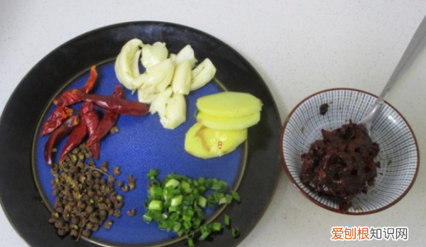 麻辣小龙虾做法配料，麻辣小龙虾的简单做法