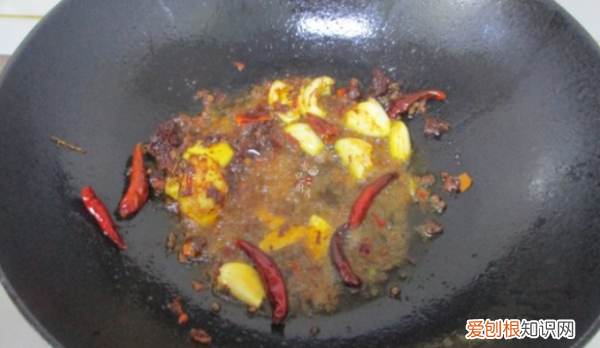 麻辣小龙虾做法配料，麻辣小龙虾的简单做法
