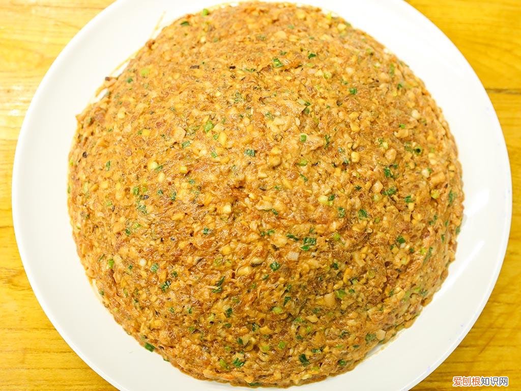 猪肉饺子馅的调制方法